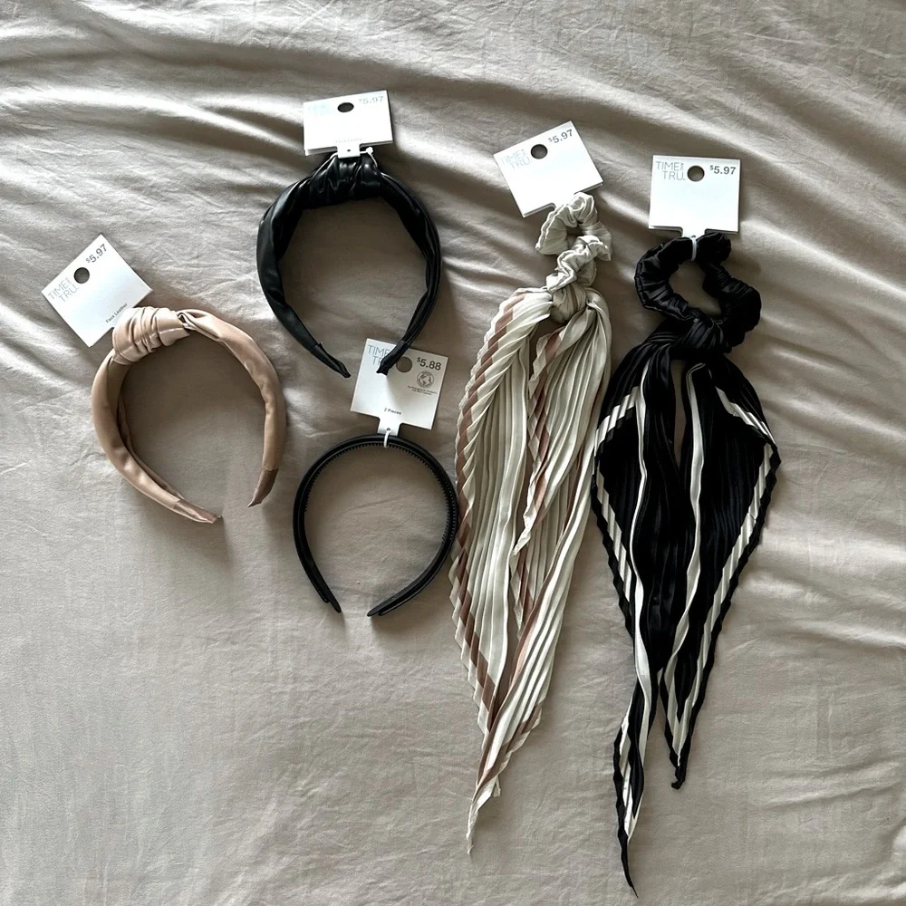 NWT 6 Piece Hair Bundle Hair Accessories Scrunchie Bow Satin Set New